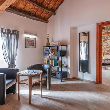 Holiday home Cozy In With Wifi Hreljici